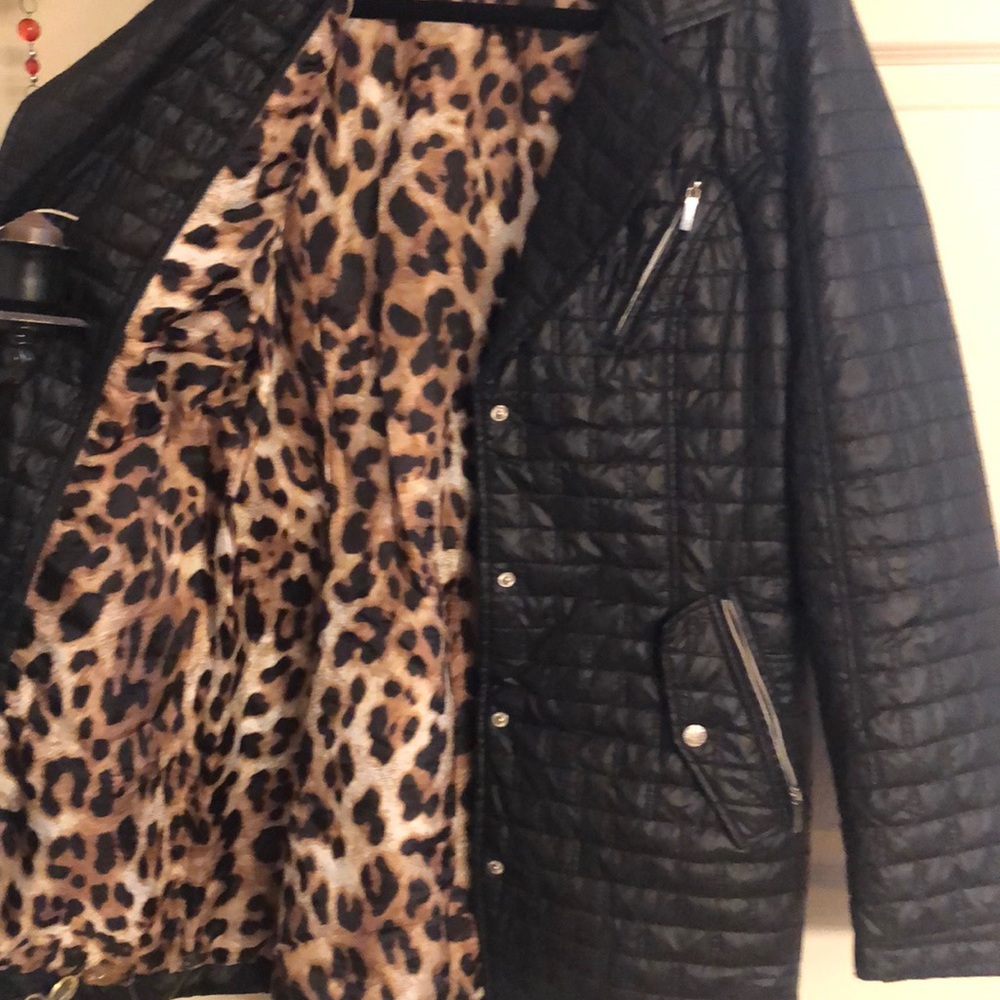 Coat - Picture 5 of 8